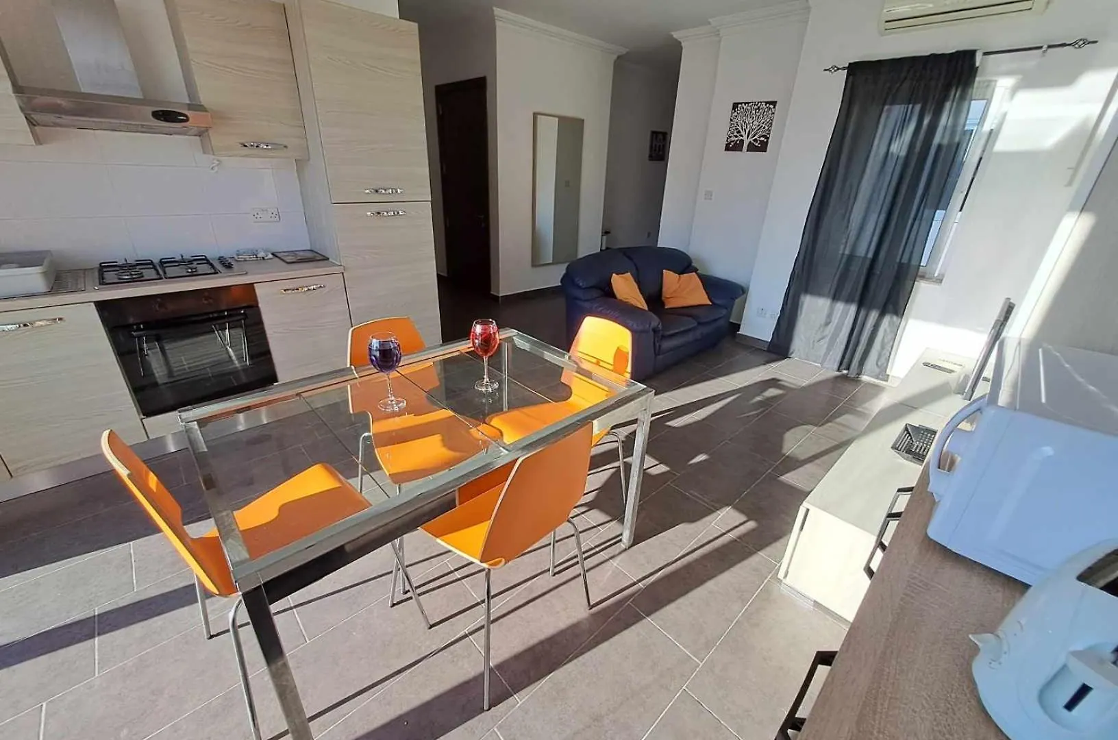 Appartement St Julians Sliema Penthouse 3 Minutes Walk From Seafront