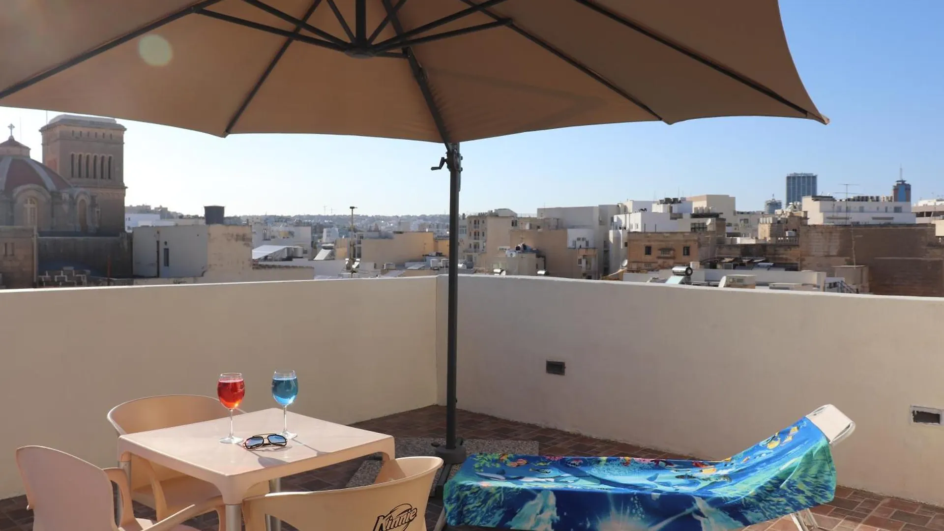 Appartement St Julians Sliema Penthouse 3 Minutes Walk From Seafront