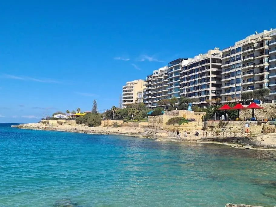 Appartement St Julians Sliema Penthouse 3 Minutes Walk From Seafront 0*,  Malte
